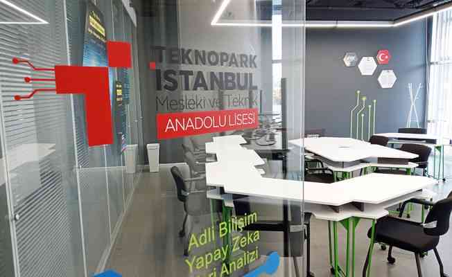Teknopark İstanbul Mesleki ve Teknik Anadolu Lisesi, yeni öğrencilerini bekliyor