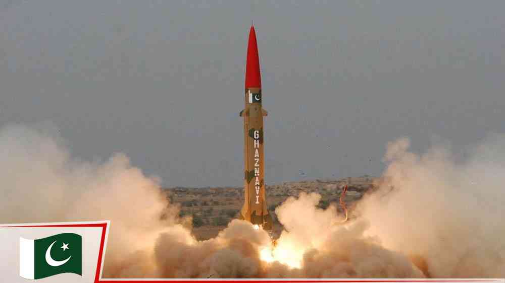 Pakistan, nükleer başlıklı balistik füzesini test etti