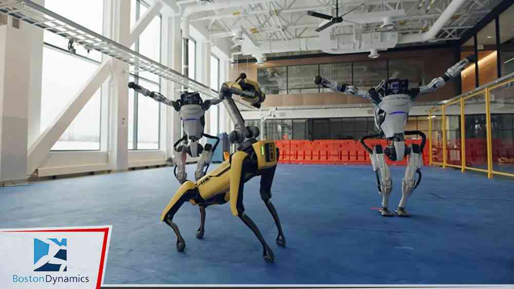 Boston Dynamics robotları yeni yıl dansı yaptı
