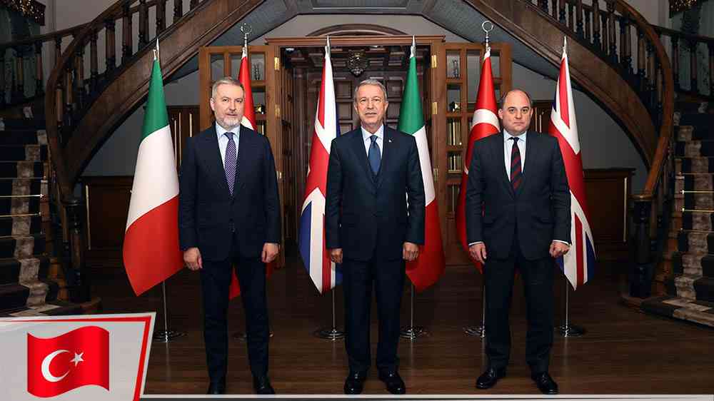 Türkiye, İtalya ve İngiltere savunma bakanları üçlü toplantıda bir araya geldi