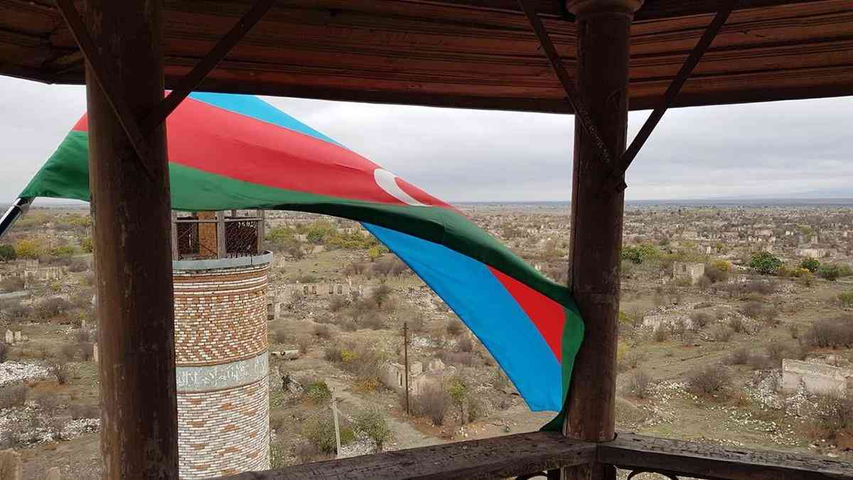 Azerbaycan Savunma Bakanlığı: Rus barış gücüne ait askeri ülkeye araçlar geldi
