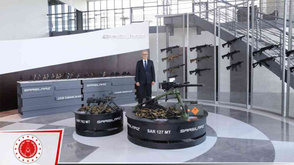 SSB Başkanı İsmail Demir, Sarsılmaz tesislerini ziyaretinde silahları test etti