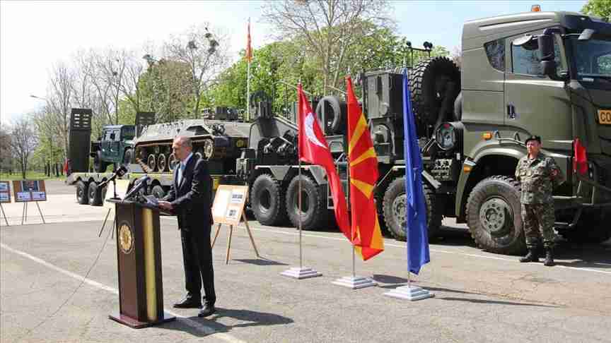 Türkiye, Kuzey Makedonya'ya tank taşıyıcı hibe etti
