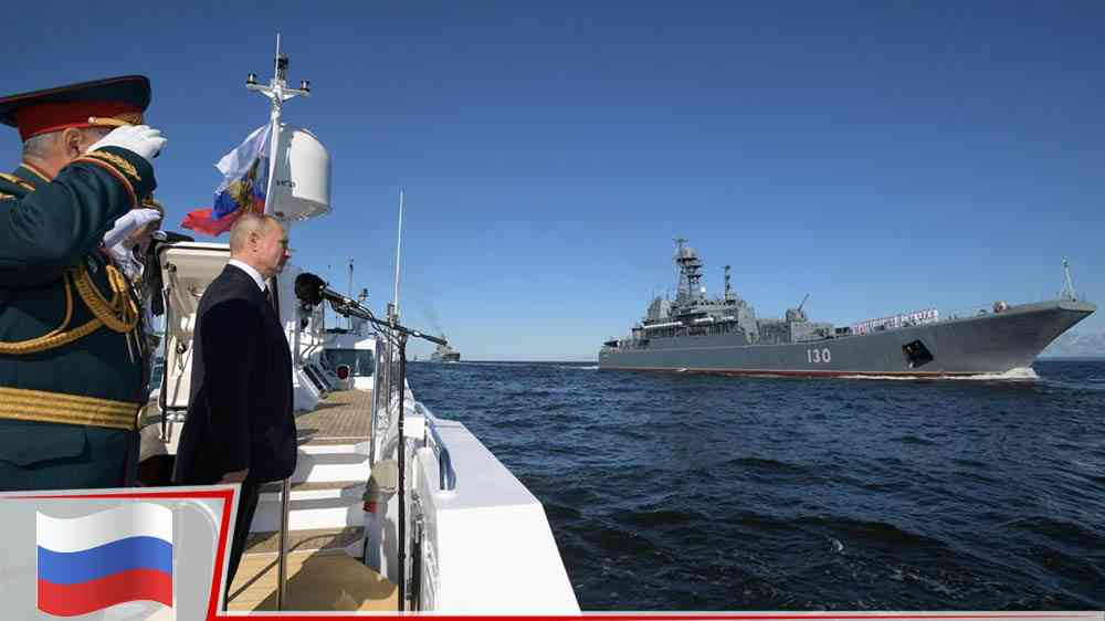 Putin Rus donanmasına bu yıl 40 geminin daha katılacağını söyledi