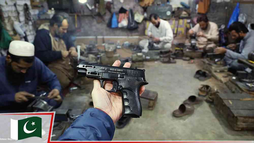  Pakistan'ın merdiven altı silah üretim atölyeleri