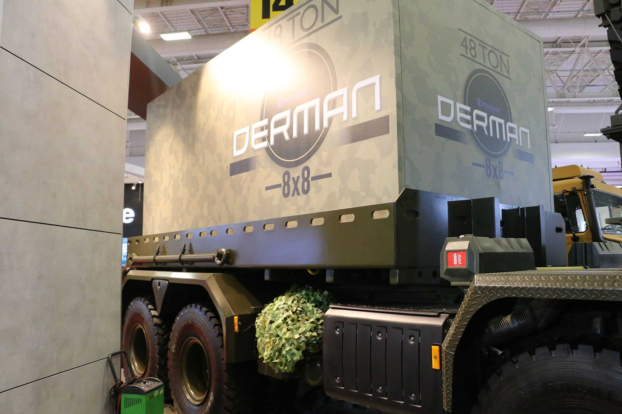 8x8 zırhlı askeri lojistik destek aracı "Derman"
